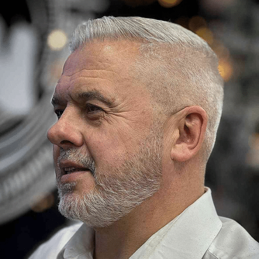 Best Haircuts for Older Men with Thinning Hair