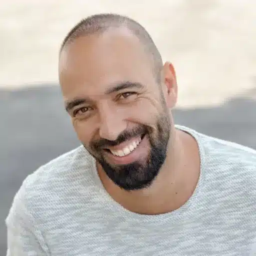 Hairstyles for Older Men with Thinning Hair: Stylish Cuts for Men with Thin Hair hair care tips for thinning hair